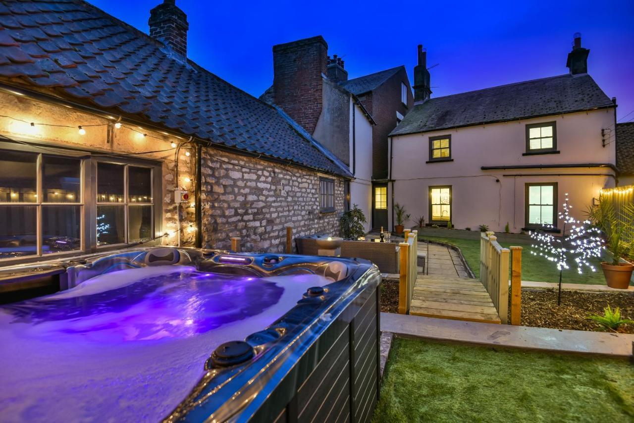 Pickering Rooftop Terrace ภายนอก รูปภาพ